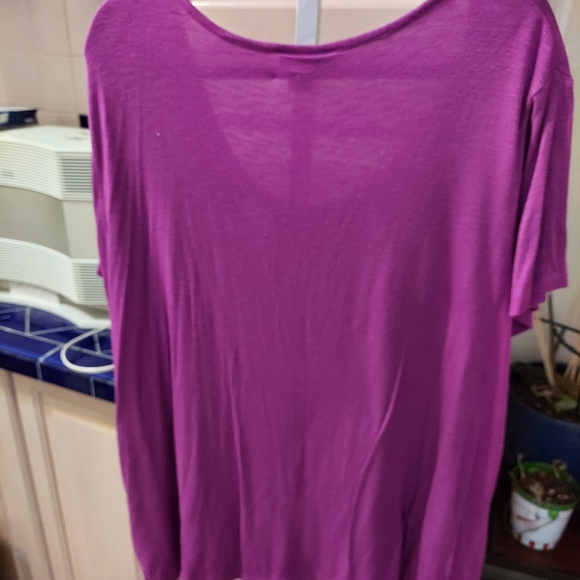 Top - Picture 2 of 4